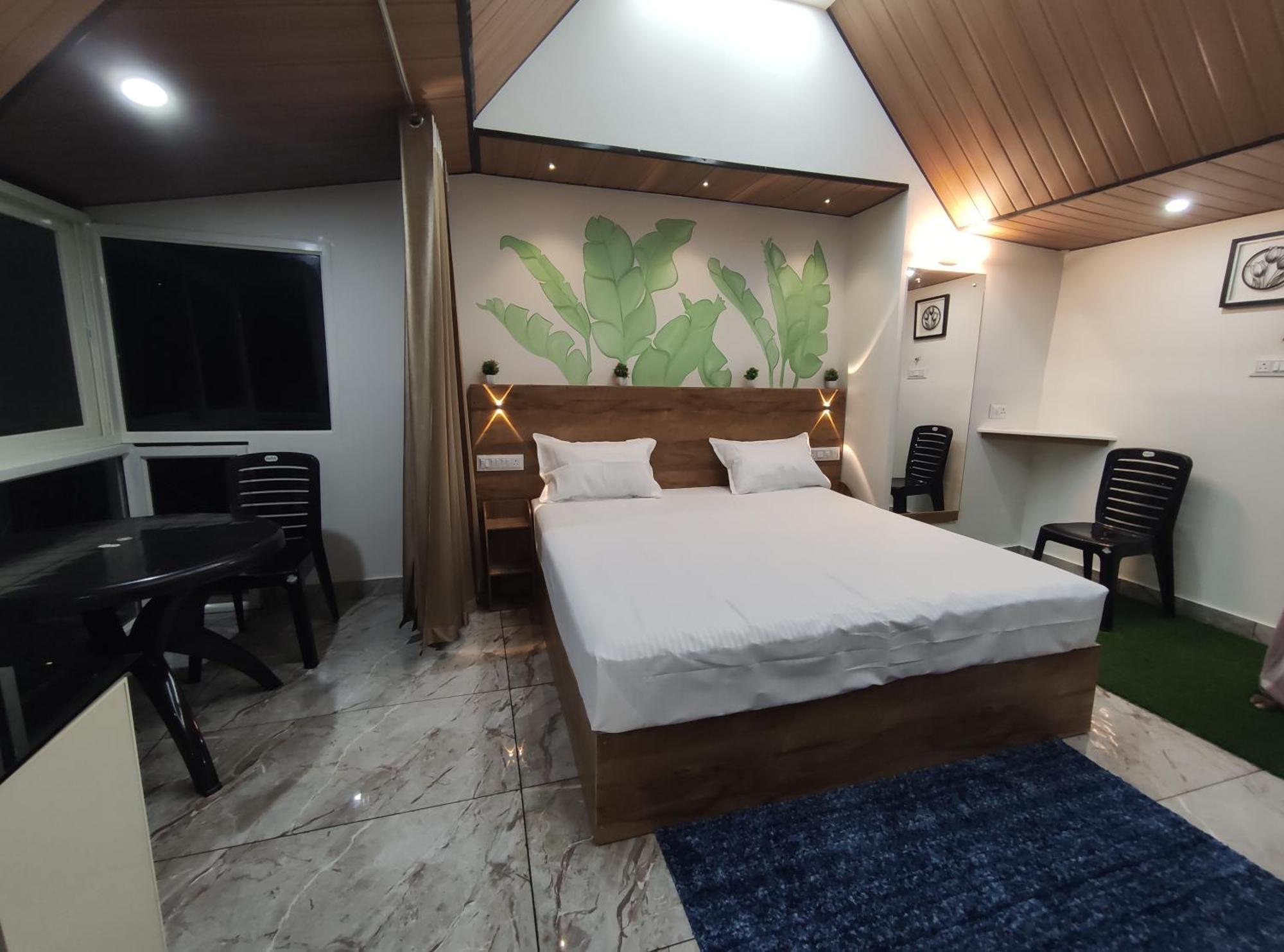 Wood Castle Munnar Guest House ภายนอก รูปภาพ